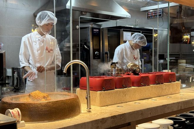 西贝再战罗永浩,起手又是自捅3刀,贾老板的分裂感谁能看懂? 西贝再战罗永浩,起手又是自捅3刀,贾老板的分裂感谁能看懂?