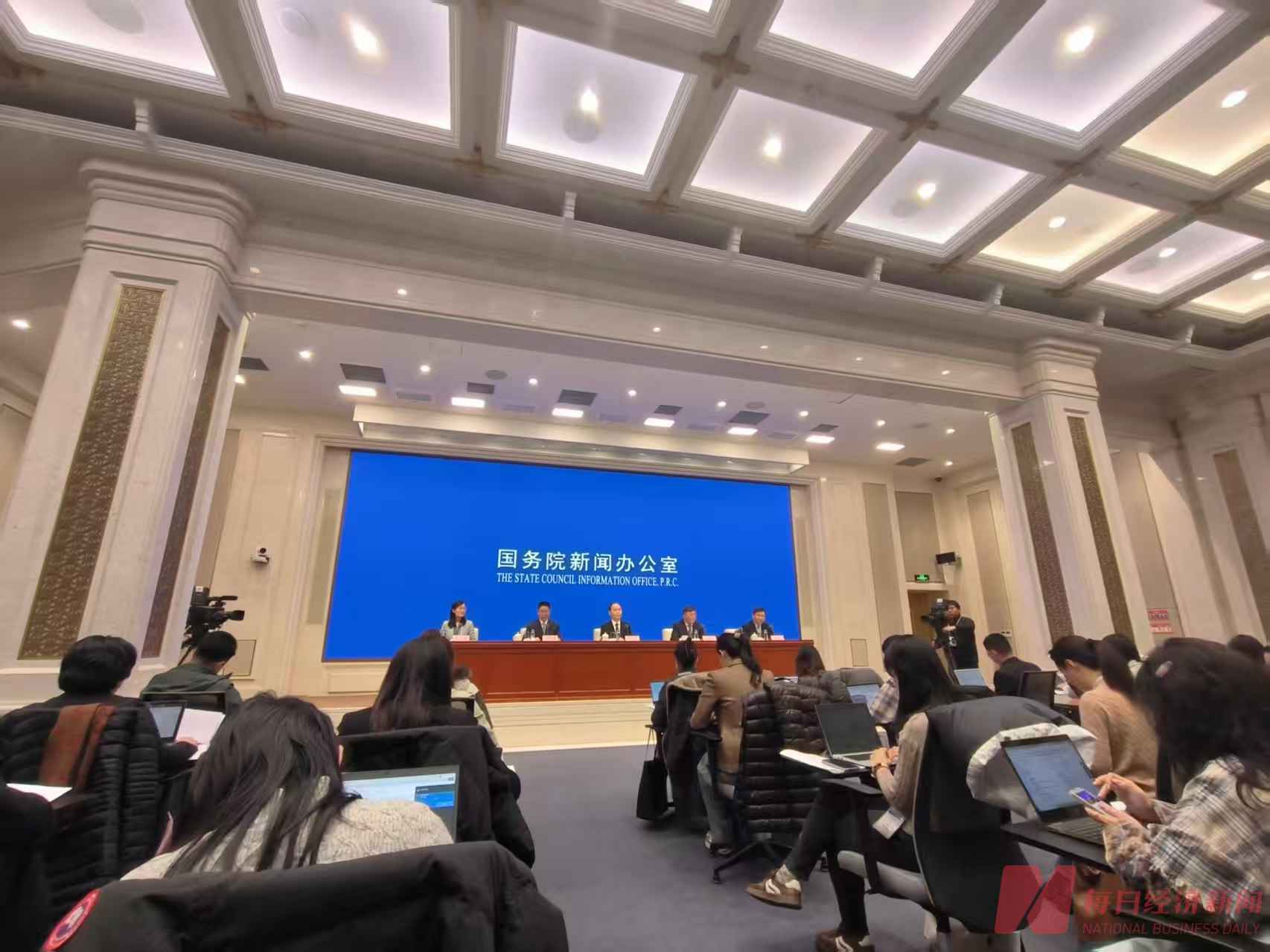 禁渔5年，长江在悄悄“疗伤”：江豚多了，生物多样性“优”了，渔业也向“绿色”转型了