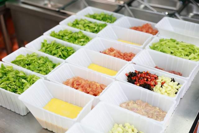 七鲜小厨五城新店齐开,请大家免费喝腊八粥,3天连送6万份! 七鲜小厨五城新店齐开,请大家免费喝腊八粥,3天连送6万份!