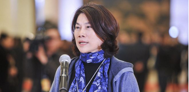 董明珠,卸任! 董明珠,卸任!