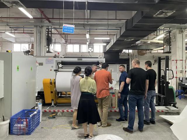 一张标签卖出10亿,快递物流背后的男人,花25年成隐形冠军 一张标签卖出10亿,快递物流背后的男人,花25年成隐形冠军