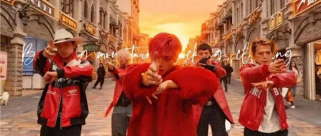 山寨顶流:一张明星脸,月入上百万 山寨顶流:一张明星脸,月入上百万