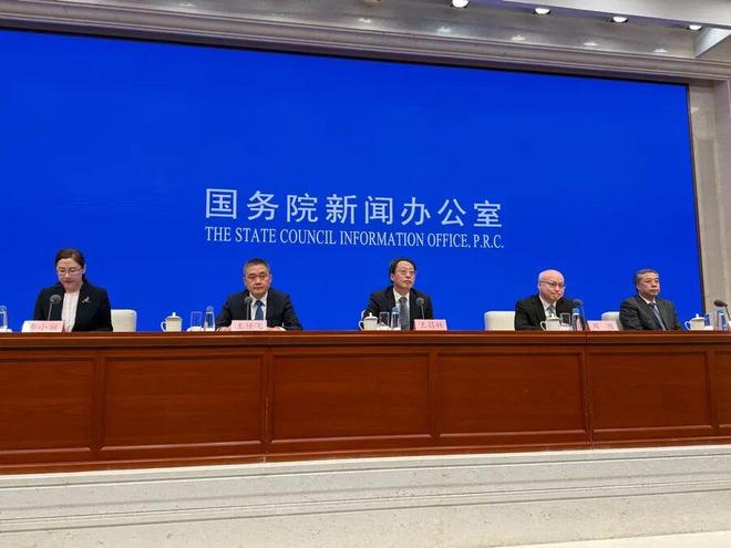 四大重磅信号!国家发改委:正研究制定城乡居民增收计划 四大重磅信号!国家发改委:正研究制定城乡居民增收计划